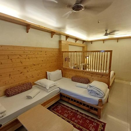 Hotel Temple On Ganges Βαρανάσι Εξωτερικό φωτογραφία