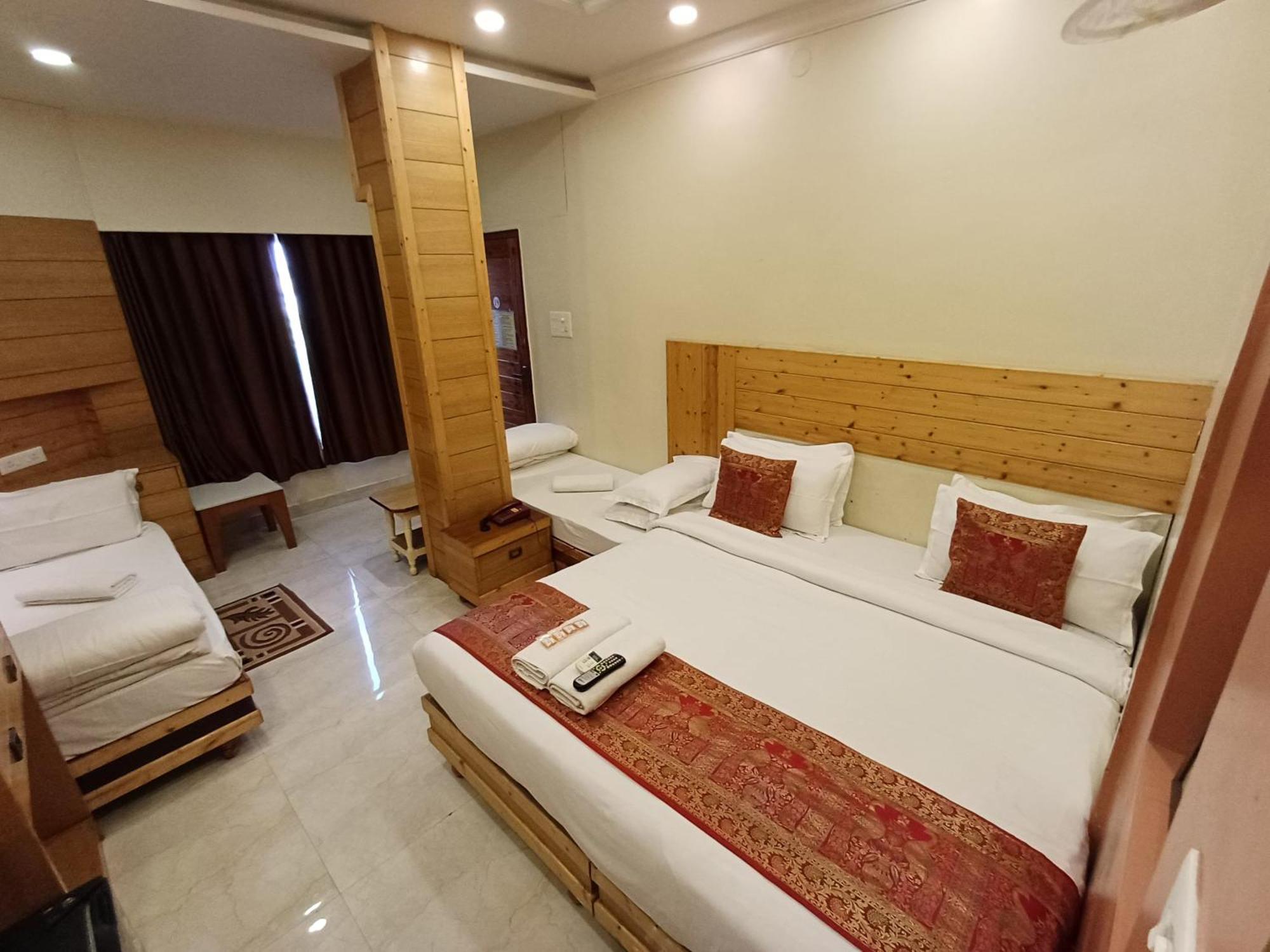 Hotel Temple On Ganges Βαρανάσι Εξωτερικό φωτογραφία